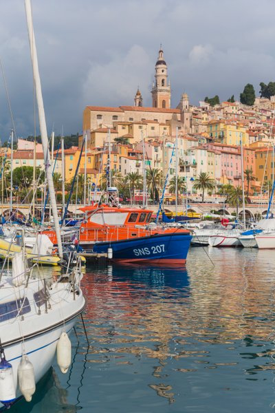 Menton, France. Vue sur le port vers la ville. - Unbekannt Unbekannt